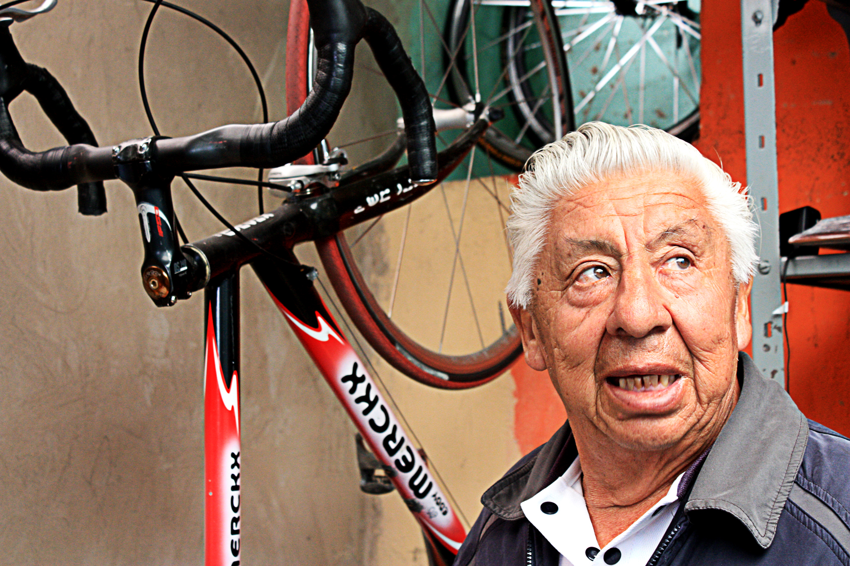 Resultado de imagen de imagenes de campesinos boyacenses en bicicleta